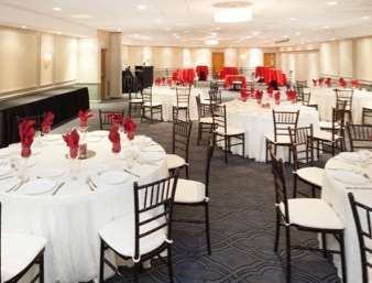 Hotel Ramada Plaza By Wyndham Chicago North Shore Wheeling