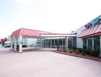 Ramada Plaza By Wyndham Chicago North Shore